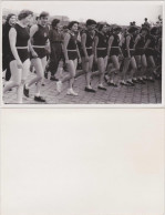 Ansichtskarte  Parade DDR - Sportlerinnen 1960 - Autres & Non Classés