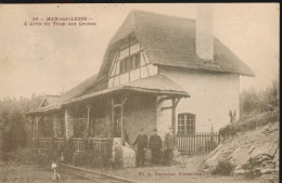 HAN SUR LESSE  L'ARRET DU TRAM AUX GROTTES                2 SCANS - Andere & Zonder Classificatie