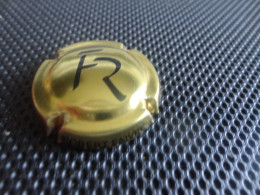 CAPSULE DE CHAMPAGNE : FAIVRE ROBERT - N°02 Or Et Noir - Other & Unclassified