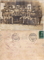 Ansichtskarte  Soldaten Am Tisch Vor Haus 1917  - War 1914-18