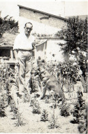 Photo Ancienne -  SAINT - PAL AIS - SUR - MER  (17)  Mr CHATENAY  Dans Le Jardin De L' école  - 1934 - Lieux