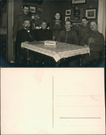  Familie Vater, Mutter, Tochter Söhne - Soldaten Am Tisch 1909 Privatfoto  - Sonstige & Ohne Zuordnung