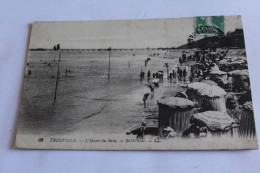 Trouville - L'heure Du Bain - Trouville