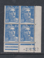 France N° 718A XX  Marianne Gandon 4 F.50 Bleu En Bloc De 4 Coin Daté Du 3 . 6 . 47 ;  1point Blanc Sans  Char., TB - 1940-1949