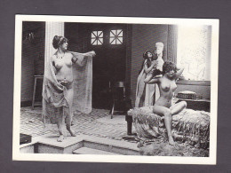 CPSM Photographe Ava Vargas Roman Bath  Femme Nue Nude Statue Sculpture Classique - Other & Unclassified