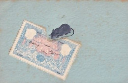 LA SOURIS  MANGEANT LE BILLET DE  CENT  FRANCS                CARTE EN RELIEF - Otros & Sin Clasificación