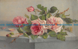 R156973 Old Postcard. Roses. Tuck. Art - World