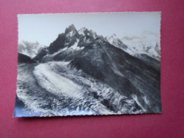 CPSM PHOTO GLACEE  CHAMONIX MONT BLANC  MER DE GLACE ET LA CHAINE DES AIGUILLES    NON VOYAGEE - Chamonix-Mont-Blanc