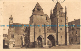 R157031 La Douce France. Bretagne. St. Brieuc. La Cathedrale St Etienne. Yvon. 1 - Monde