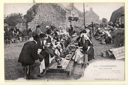 11206 / LOCMARIAQUER 56-Morbihan Noce Bretonne Table Des Mariés Civières Echelles Comme Chaises 1910s- LAURENT 3210 - Locmariaquer