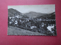 CPSM PHOTO GLACEE  LOURDES  LE CHATEAU FORT LE PIC DU JER ET LA VILLE   VOYAGEE 1960 TIMBRE FLAMME - Lourdes