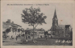 BOUILLE Saint PAUL La Place Et L'Eglise - Altri & Non Classificati