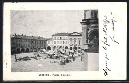 Cartolina Voghera, Piazza Municipio  - Altri & Non Classificati