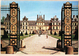 12061 / ⭐ FONTAINEBLEAU Seine Marne Cour Du CHEVAL BLANC Façade De L'Escalier En Fer Forgé Dorure Musée CHATEAU 1978 - Fontainebleau