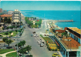 ITALIE - PESARO - Place De La Liberté - Voiture - Pesaro