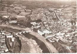 DAX (40) Vue Aérienne - L'Adour , Les Etablissements Thermaux , Le Parc Théodore Denis , Les Arênes Et L'Atrium CPSM  GF - Dax