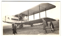 Fotografie Unbekannter Fotograf Und Ort, Flugzeug Armstrong Whitworth A. W. 154, Doppeldecker Imperial Airways Airline  - Luchtvaart