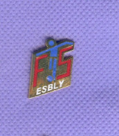 Rare Pins Football Esbly Seine Et Marne 77  Egf P341 - Voetbal