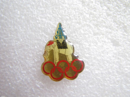 PIN'S    ELEPHANT  ANNEAUX OLYMPIQUES - Animaux