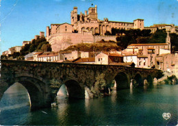 *CPM - 34 - BEZIERS  - La Cathédrale St Nazaire Et Le Pont Vieux Sur L'Orb - Beziers