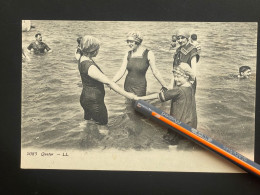 V179G - Quatuor Femmes -  Femme Baigneuse Bathing Beauty - Women