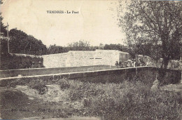 * CPA - 34 - VENDRES - Le Pont - Animée - Other & Unclassified