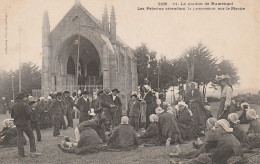 Le Pardon De Rumengol, Les Pèlerins Attendant La Procession Sur Le Placite - Altri & Non Classificati