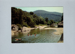 (30) : Baignade Dans Le Gardon Entre Mial Et Saint Jean Du Gard - Autres & Non Classés