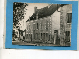 45  .OUSSON  .L ' Ecole  Et  La  Mairie  .cpsm  10,5 X 15 . - Sonstige & Ohne Zuordnung