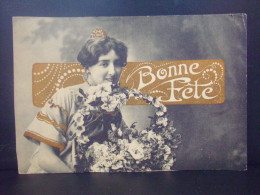1722 THEME . BONNE FETE . FEMME AVEC UNE CORBEILLE DE FLEURS . IMP REUNIES DE NANCY . - Other & Unclassified