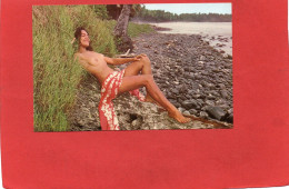 TAHITI---A L'abri Des Regards Indiscrets---( Pin-Ups )--voir 2 Scans - Pin-Ups