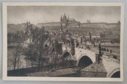 CPA Non Circulée - Československo - PRAGUE, Hradcany Et Le Pont Charles - Tchéquie