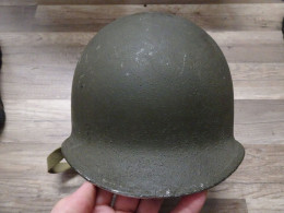 Original WW2 Helmet That Is An "M1 - Front Seam - Fixed Bale". The Liner Is Marked "+ 29" - Casques & Coiffures