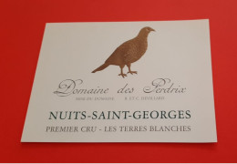 ETIQUETTE ANCIENNE / NUITS - SAINT - GEORGES PREMIER CRU - LES TERRES BLANCHES / DOMAINE DES PERDRIX A NUITS - Bourgogne