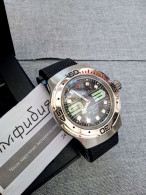 VOSTOK AMPHIBIA AUTOMATICO MOD.93 - CINT.MILANESE NERO - Montres Gousset