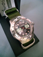 VOSTOK AMPHIBIA AUTOMATICO MOD.93 - CINT.NYLON VERDE MILITARE - Watches: Bracket