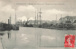 CPA Cherbourg-Bassin Du Commerce-Torpilleurs Dans Le Bassin-5-Timbre   L2954 - Cherbourg