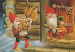 WEIHNACHTSMANN SANTA CLAUS Neujahr Weihnachten GNOME Vintage Ansichtskarte Postkarte CPSM #PBA715.A - Kerstman