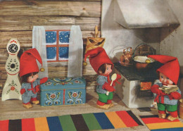 BABBO NATALE Buon Anno Natale GNOME Vintage Cartolina CPSM #PAW555.A - Santa Claus