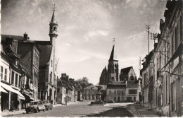 CLERMONT ( 60 ) - Hotel De Ville , Eglise Et Fontaine Massé   ( Cpsm Dentelée ) - Clermont