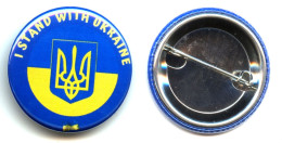 BADGE : "I STAND WITH UKRAINE" 38 Mm Avec épingle De Maintien. NEUF - 8318 - Autres & Non Classés
