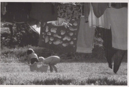 CHILDREN Scenes Landscapes Vintage Postcard CPSM #PBU122.A - Taferelen En Landschappen