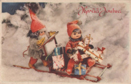 PAPÁ NOEL Feliz Año Navidad GNOMO Vintage Tarjeta Postal CPSMPF #PKD991.A - Santa Claus