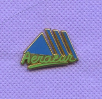 Rare Pins Aerazur Arthus Bertrand P491 - Arthus Bertrand