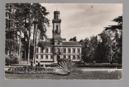 CPSM Dentelée - 65 - Tarbes - Jardins Massey - Le Musée - Circulée En 1959 - Tarbes