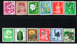 Japon ( 12 Timbres Oblitere ) - Collections, Lots & Séries