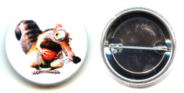 BADGE : "L’ÂGE DE GLACE - SCRAT Gone Nutty" 38 Mm Avec épingle De Maintien. NEUF - 8323 - Sonstige & Ohne Zuordnung