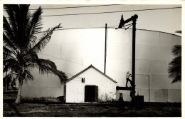 Dominican Republic, BARAHONA, Sugar Refinery Molasses Tanks (1940s) RPPC Postcard (1) - Dominikanische Rep.