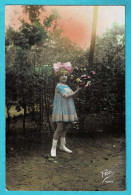 * Fantaisie - Fantasy - Fantasie (Enfant - Child - Kind) * (Flor 1049) Girl, Fille, Meisje, Portrait, Fleurs, Roses, Old - Portraits