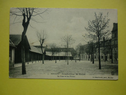 03. MOULINS PENSIONNAT SAINT GILLES  LA COUR ET LES PR2AUX - Moulins